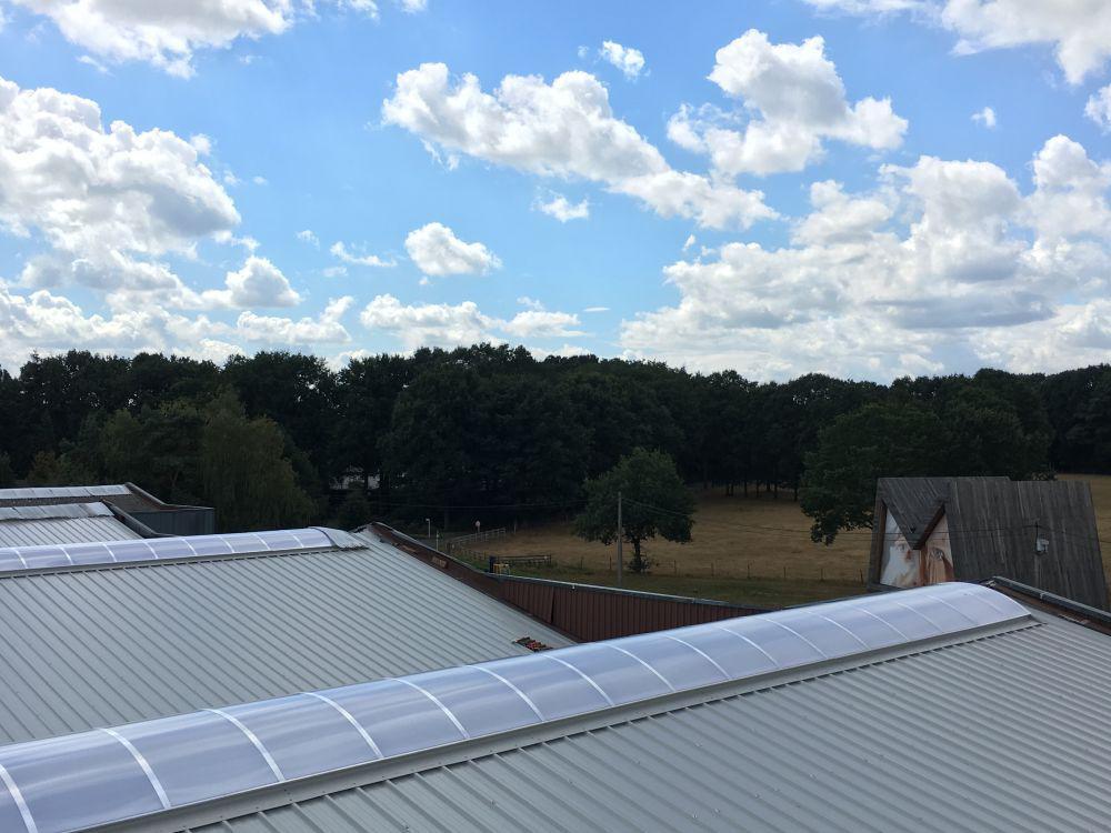 Dakrenovatie metalen dakpanelen