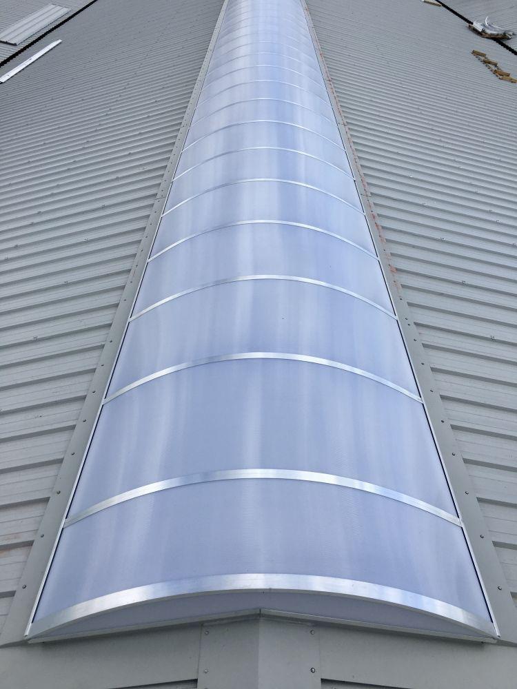 Lichtstralen in de nok dakrenovatie